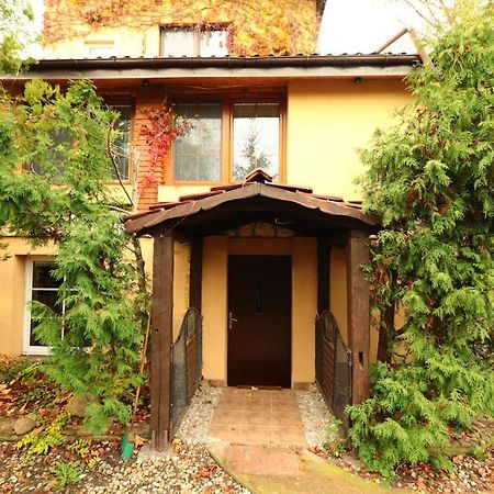Karczma Pod Jesionem Hotel Brdow Kültér fotó