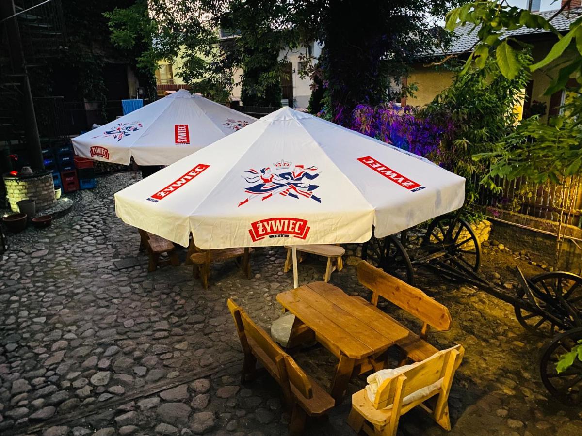 Karczma Pod Jesionem Hotel Brdow Kültér fotó