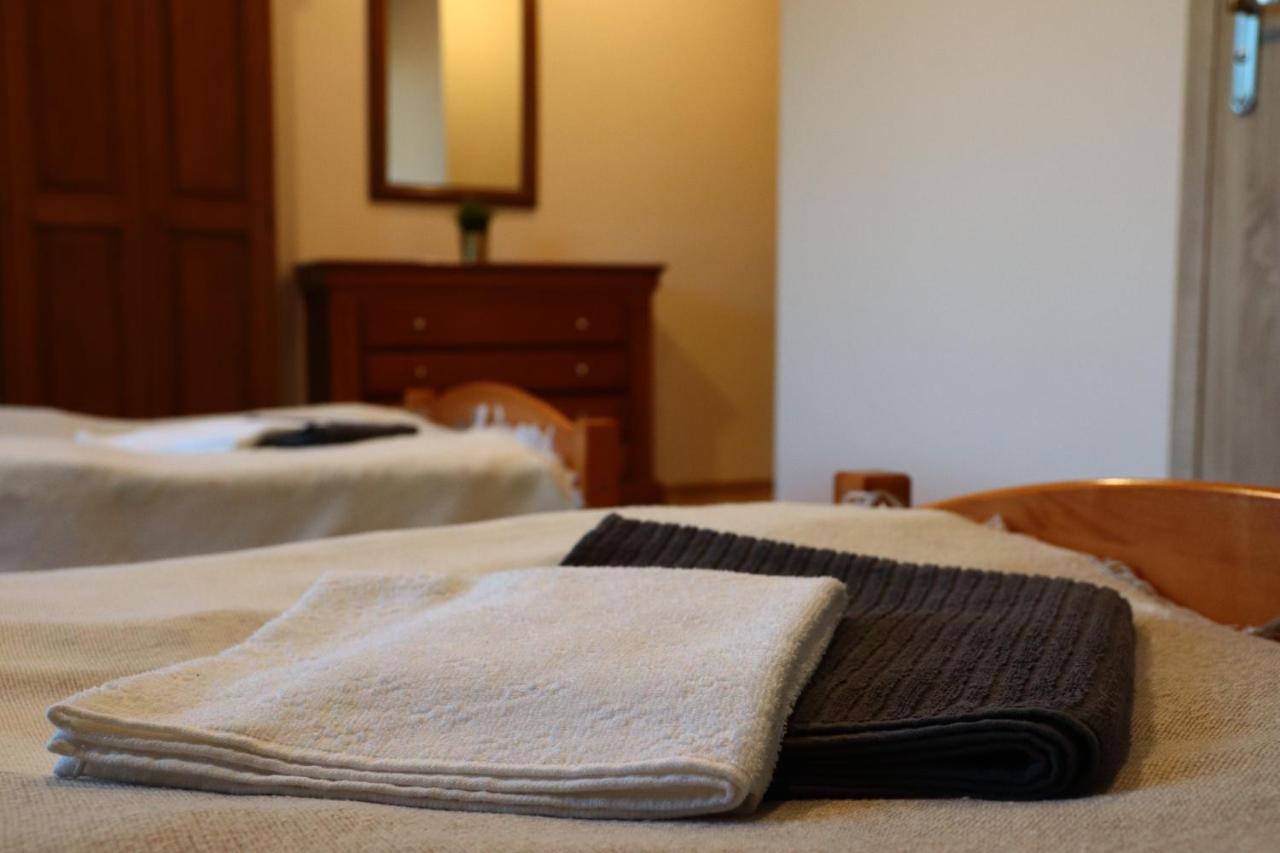 Karczma Pod Jesionem Hotel Brdow Kültér fotó