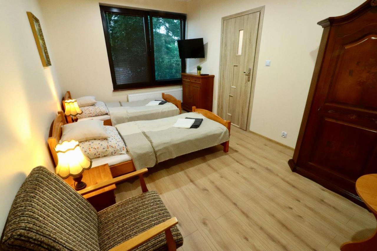 Karczma Pod Jesionem Hotel Brdow Kültér fotó