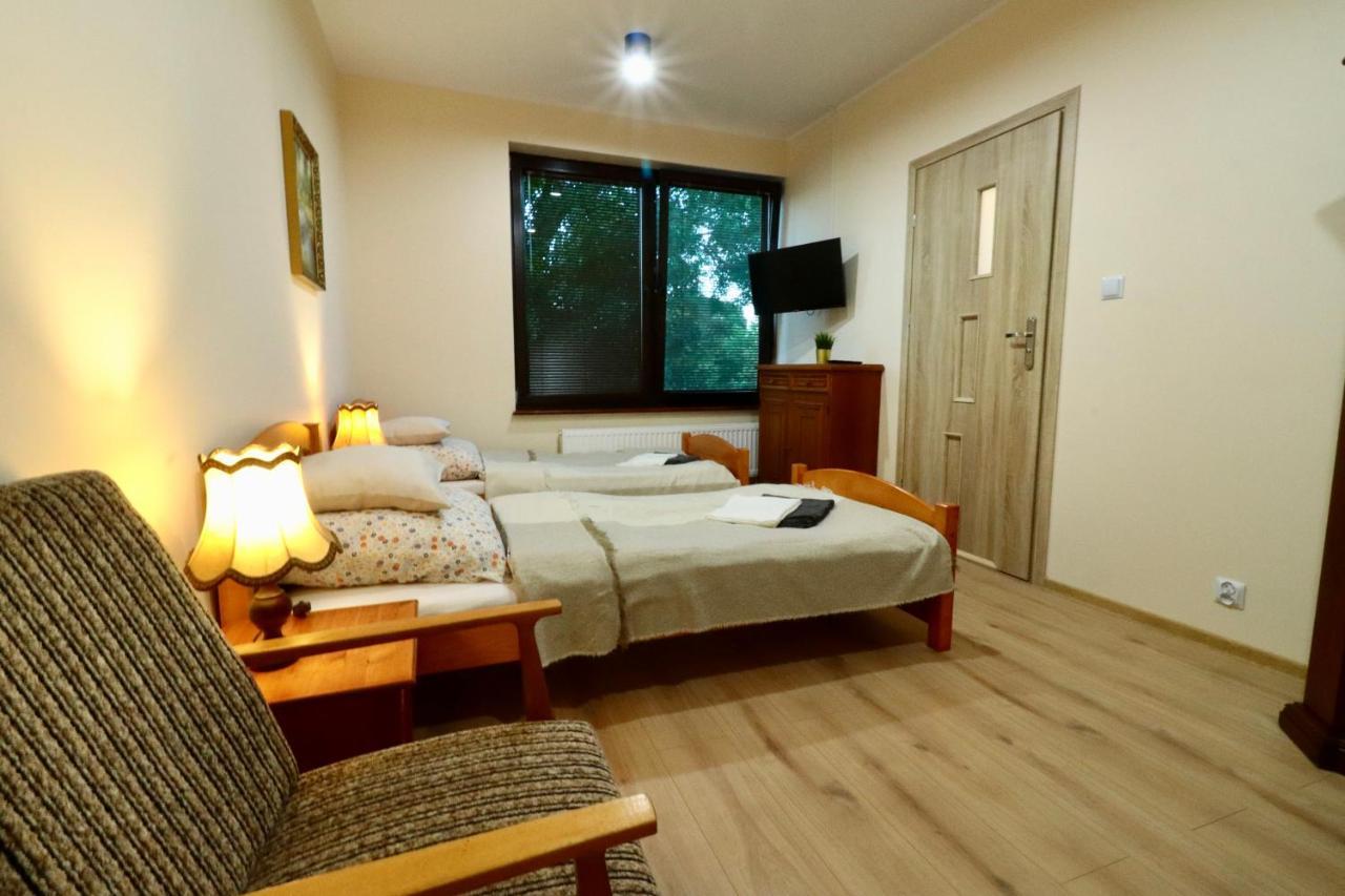 Karczma Pod Jesionem Hotel Brdow Kültér fotó