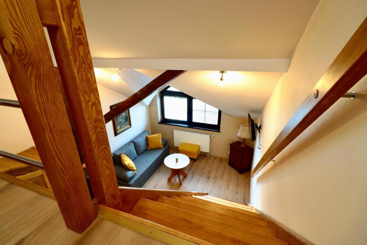 Karczma Pod Jesionem Hotel Brdow Kültér fotó